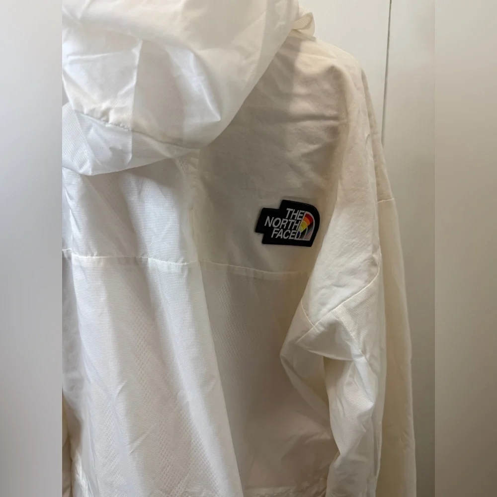 The North Face White Hooded Pullover Windbreaker